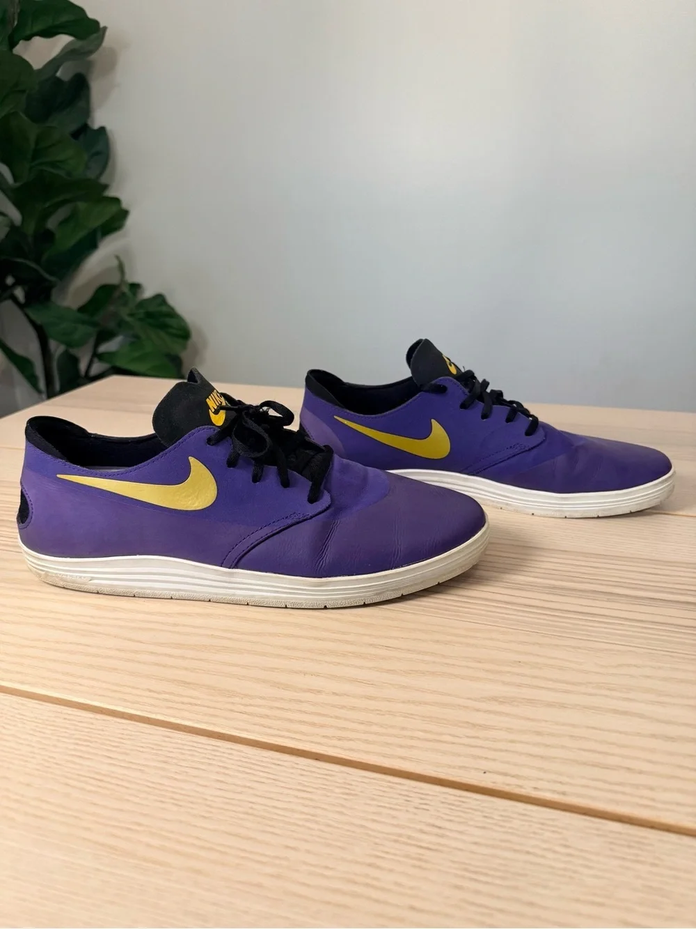 Nike SB Lunar OneShot Purple Yellow Men’s 11 Skate Shoes Lakers Vikings LSU